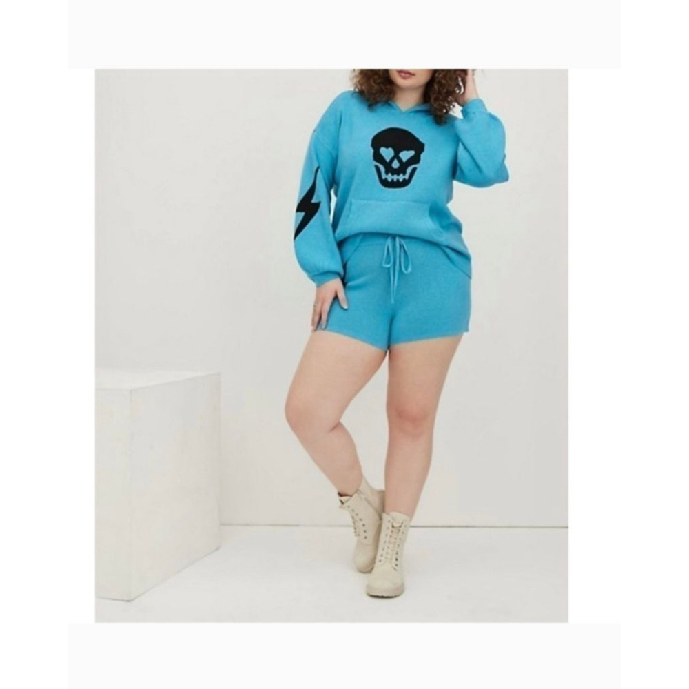 Women's Lovesick torrid Shorts Blue Size 3X sweater lightning bolt shorts - Picture 3 of 7